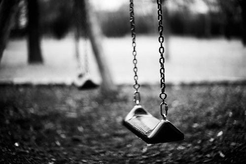 A photographer shared a chain of heartbreaking photographs