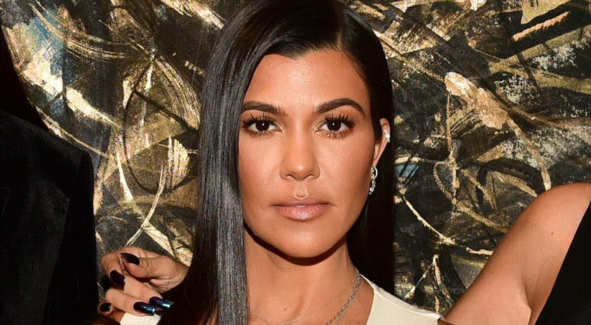 Kourtney Kardashian’s Natural Makeup Tutorial Is So Easy To Follow