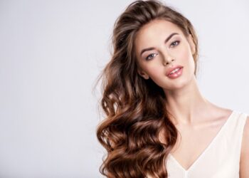 How To Create The Perfect Wavy HairStyle
